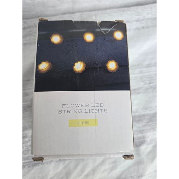 LED Daisy Flower String Lights 10-Count Battery Operated NIB - Picture 3 of 5